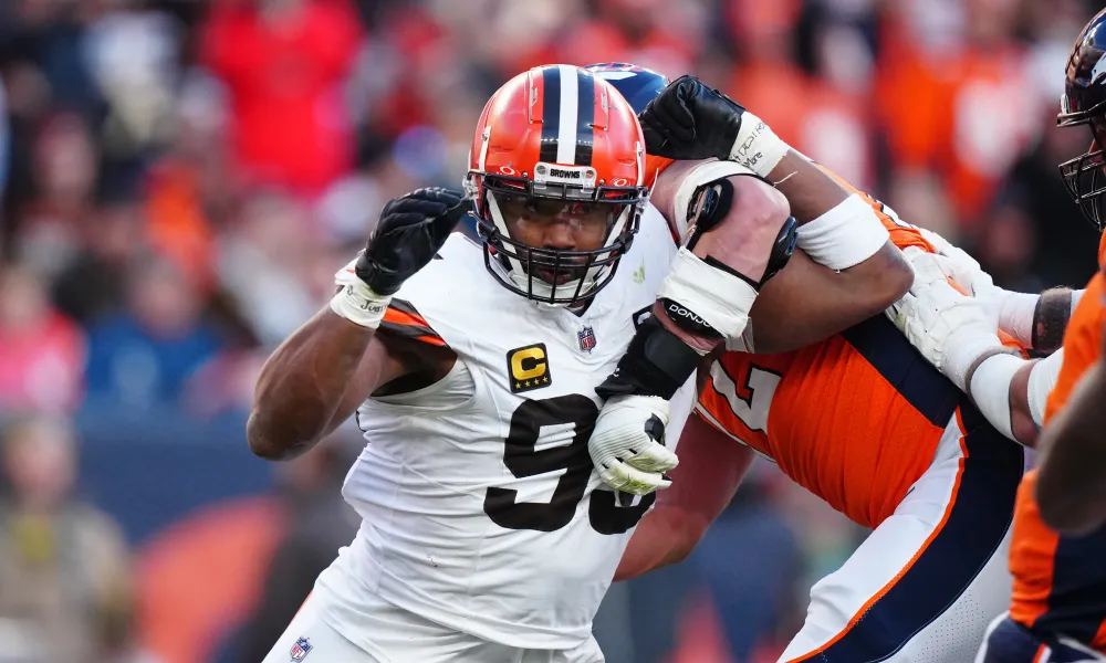Myles Garrett considered “Day to day” with Shoulder Injury