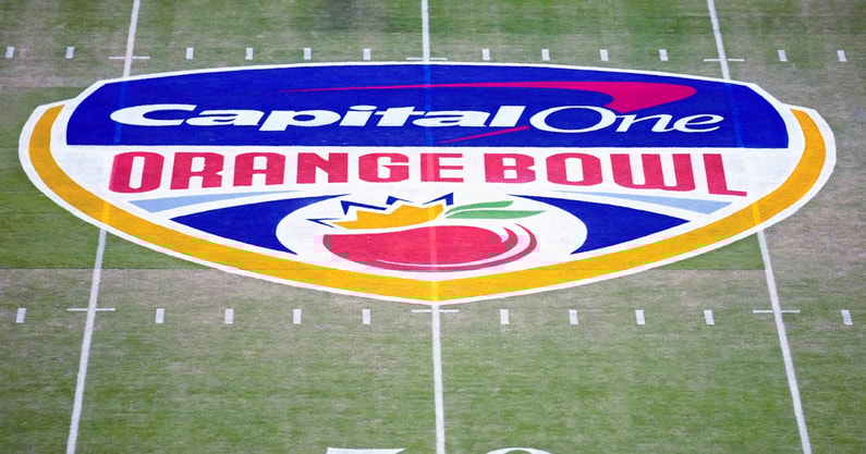 (Mandatory Credit: Rich Storry-USA TODAY Sports)