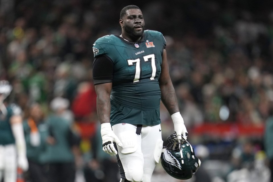 Chargers add Mekhi Becton on Two Year Deal