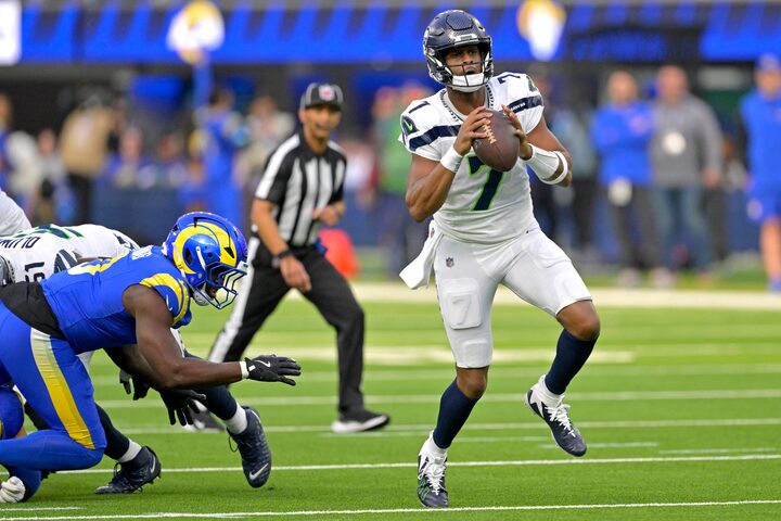 Raiders Trade for Geno Smith