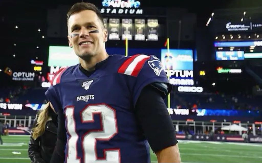 Patriots to Unveil Tom Brady Statue during Preseason
