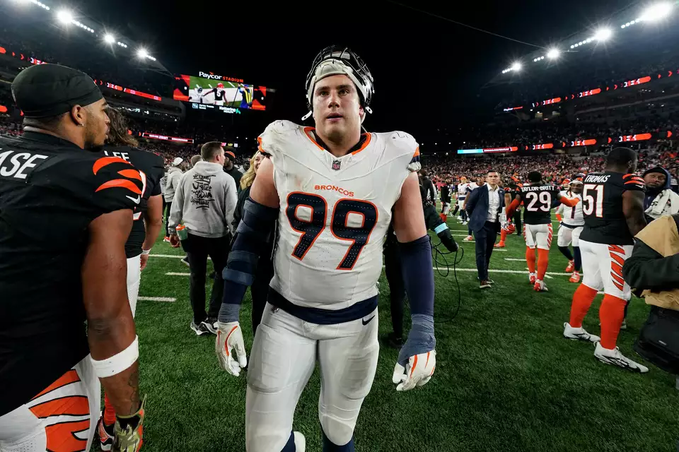 Broncos Sign Zach Allen to Four Year Extension