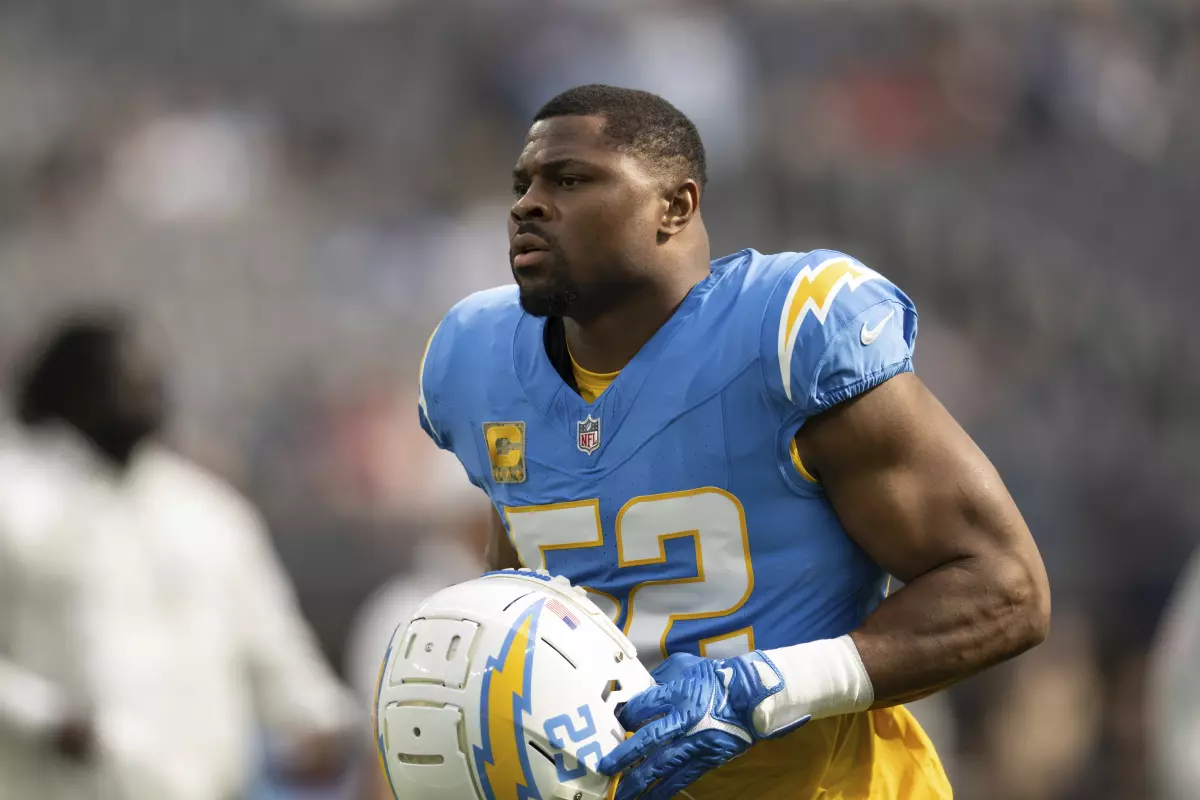 Khalil Mack Returns to Chargers on One Year Deal
