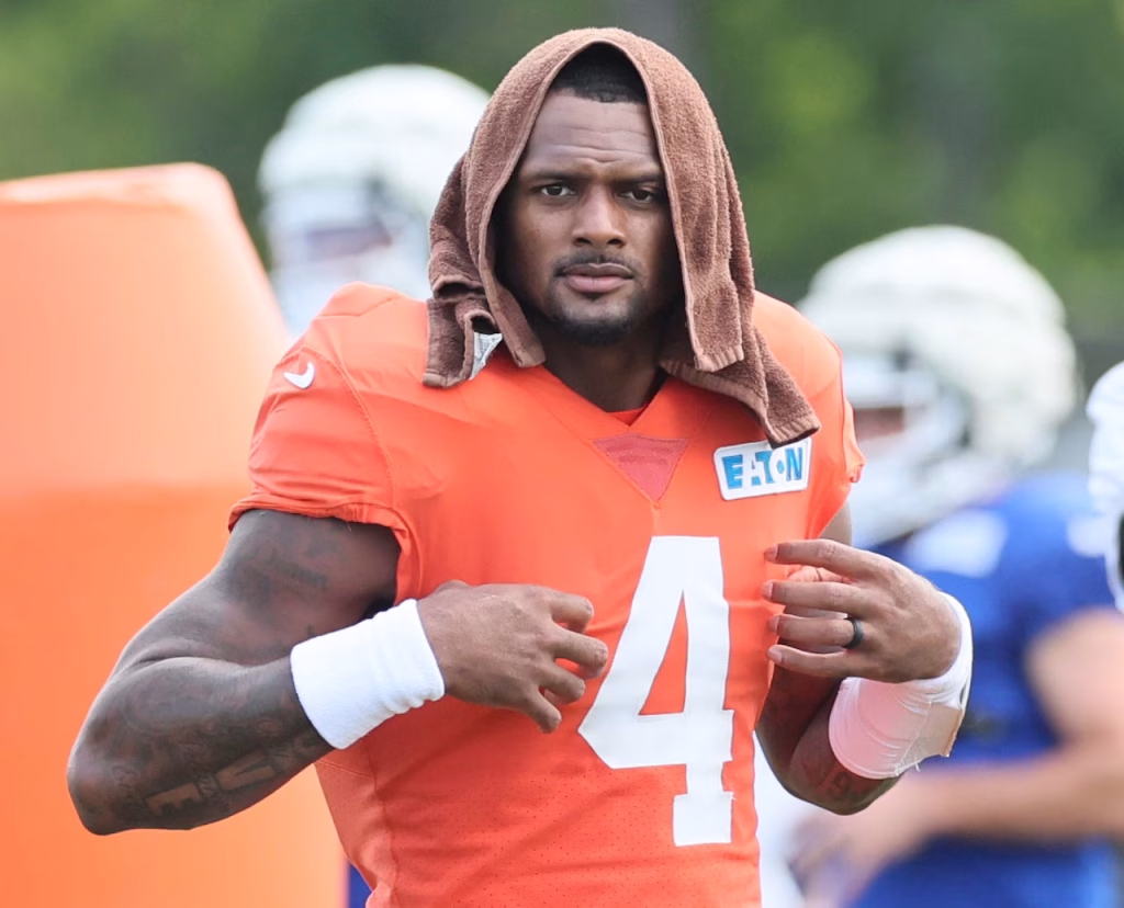 Cleveland Browns quarterback Deshaun Watson stretches before their joint training camp with the Buffalo Bills in Berea.John Kuntz, cleveland.com Cleveland Browns quarterback Deshaun Watson stretches before their joint training camp with the Buffalo Bills in Berea.John Kuntz, cleveland.com